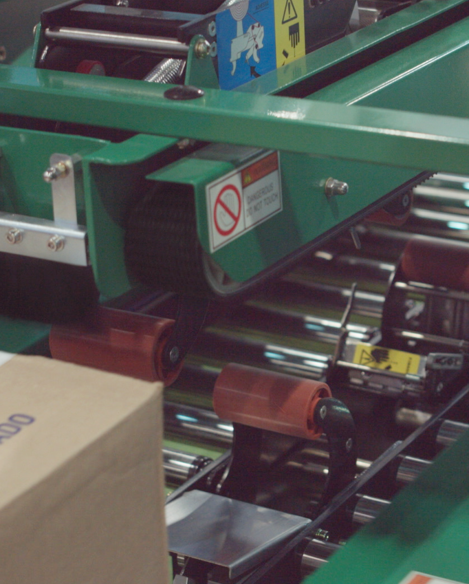 4. Precintadora Monoformato BL-220Z - Bandas Laterales.png